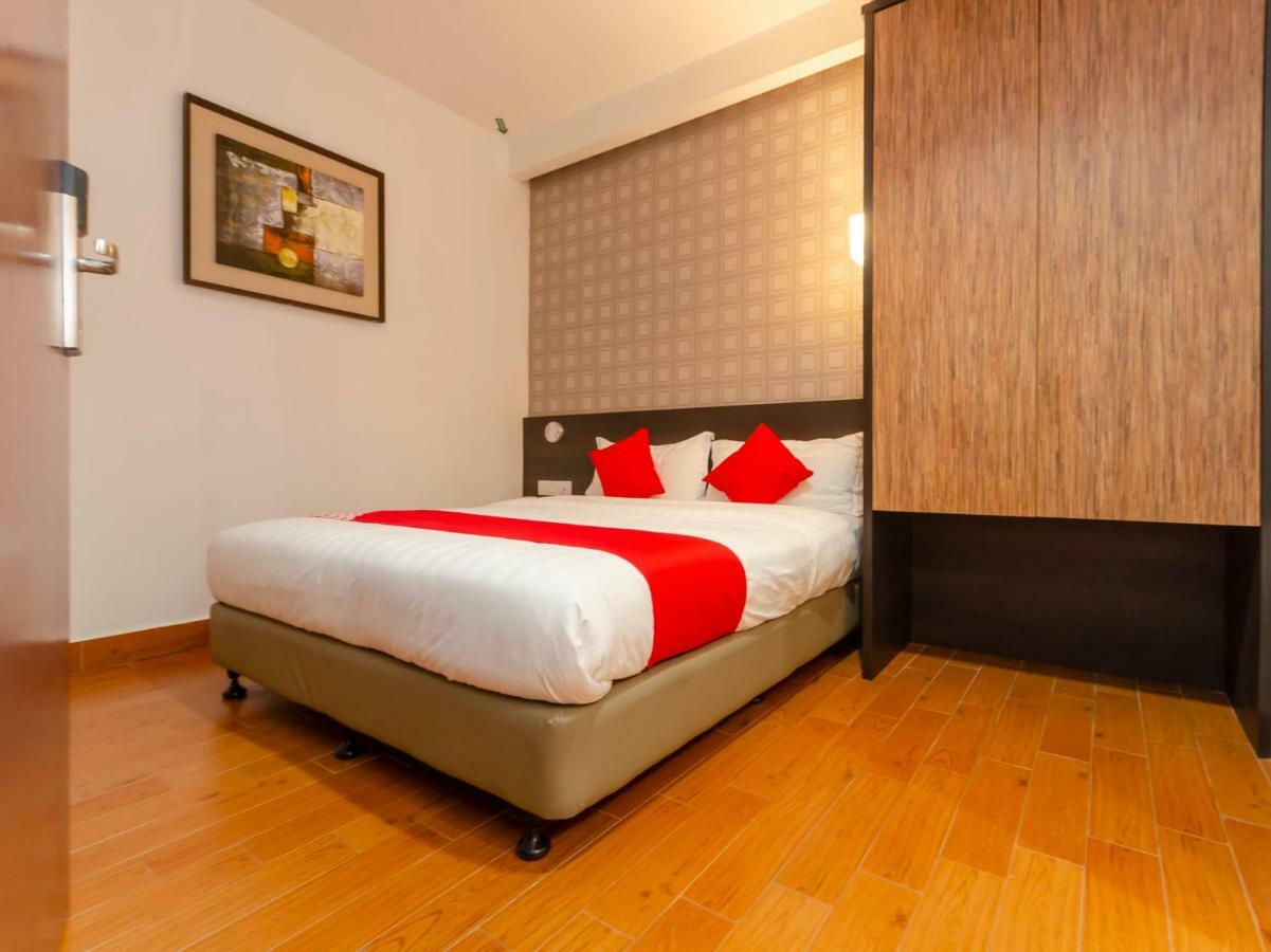 Oyo 1164 Hotel 906 Kota Laksamana Malacca Extérieur photo