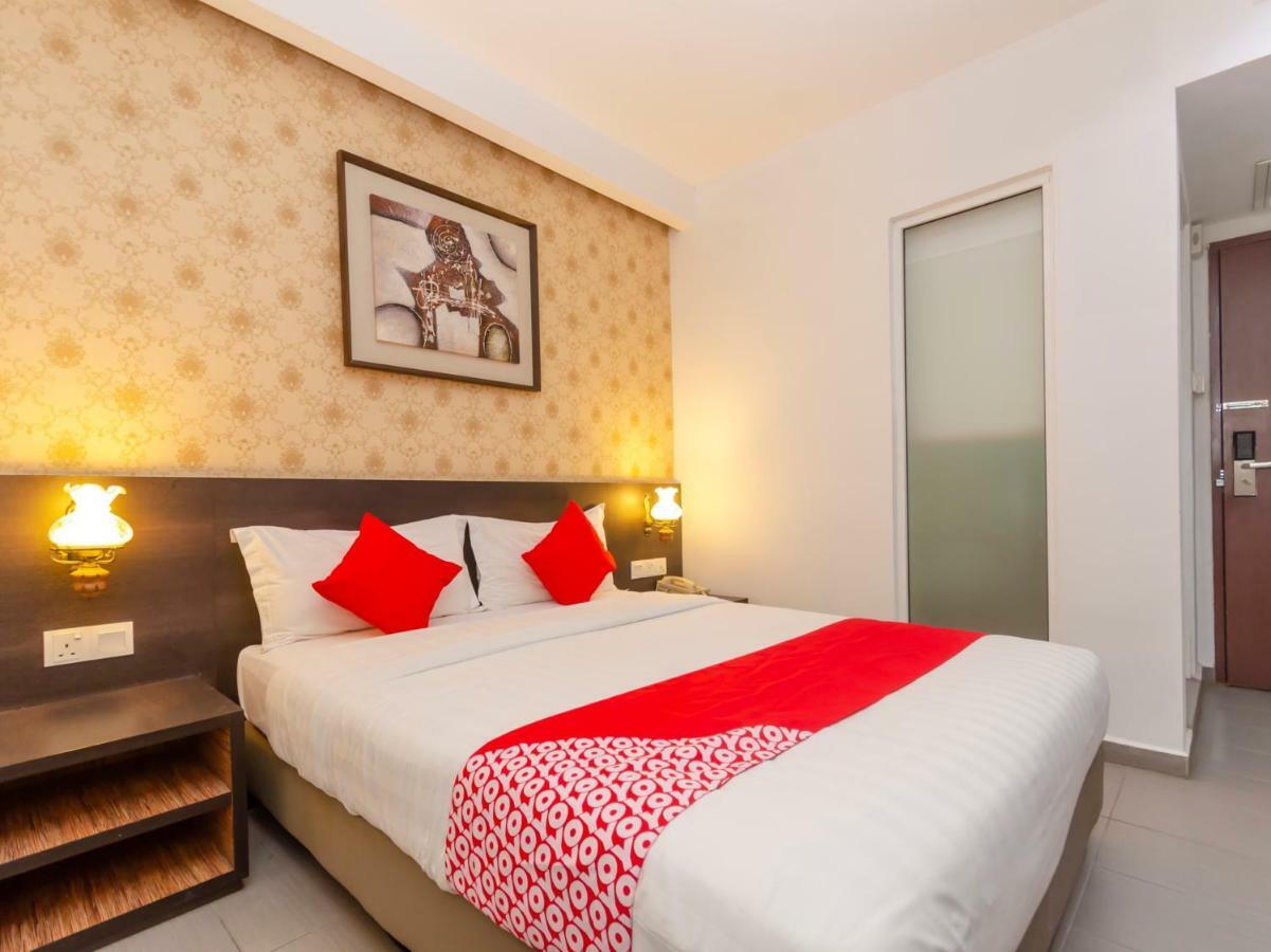 Oyo 1164 Hotel 906 Kota Laksamana Malacca Extérieur photo