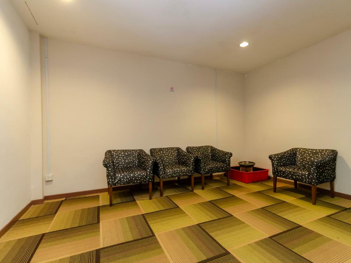 Oyo 1164 Hotel 906 Kota Laksamana Malacca Extérieur photo