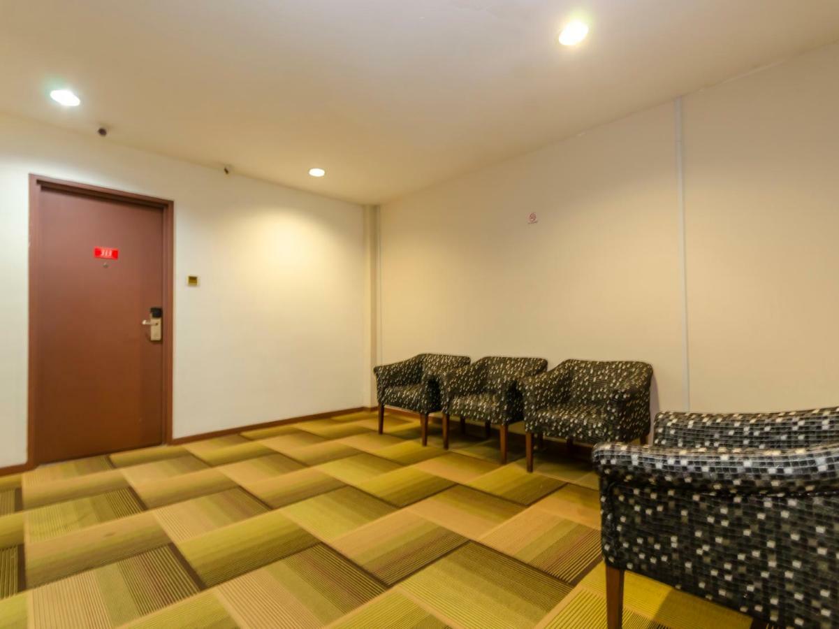 Oyo 1164 Hotel 906 Kota Laksamana Malacca Extérieur photo